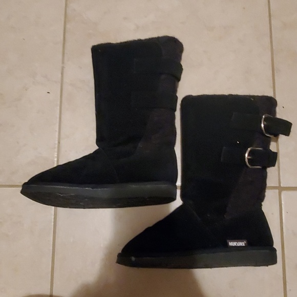 Muk Luks Shoes - muk luks black boots w knit